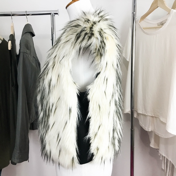 Twelfth Street Faux Fur Vest Chainmail Trim Small - Picture 5 of 8